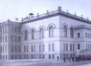 Capitol w/Trolley Car-1903 street car line business dist to Capitol: 9th St, Main to 4th St and North.