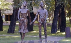 Statue of children