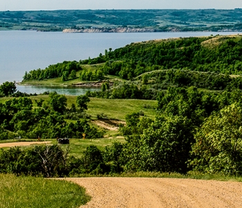 Road to Lake Sakakawea